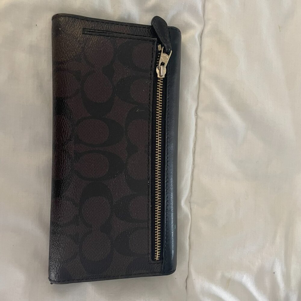 Coach Wallet - Picture 2 of 7